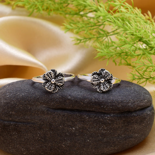 Black Shade Flower Design Silver Ring